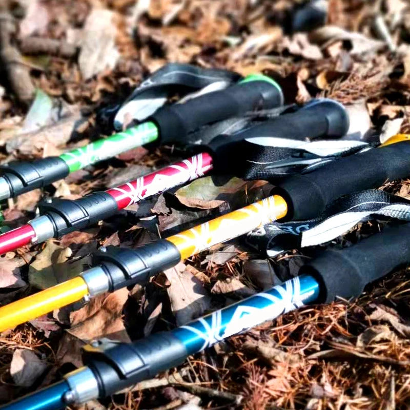 Bastón de trekking plegable de 5 secciones para exteriores, portátil, para acampar, senderismo, para personas mayores nórdicas, telescópico, fácil de guardar en la bolsa, 1 unidad
