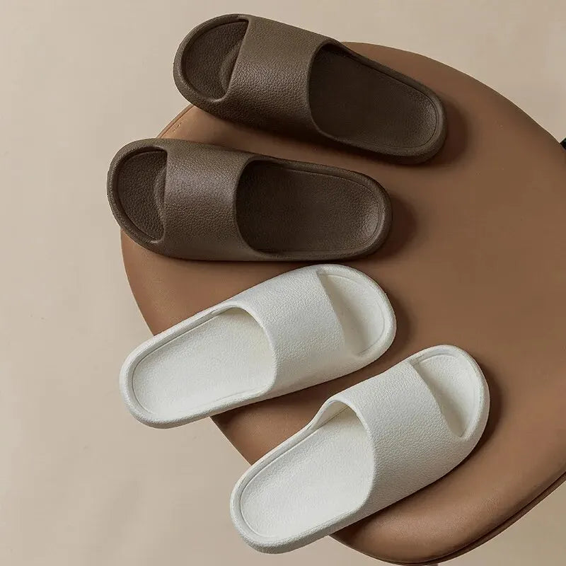 Zapatillas de moda para mujer, planas, ligeras, de EVA, para el baño, cómodas, para parejas, para interiores y ducha.