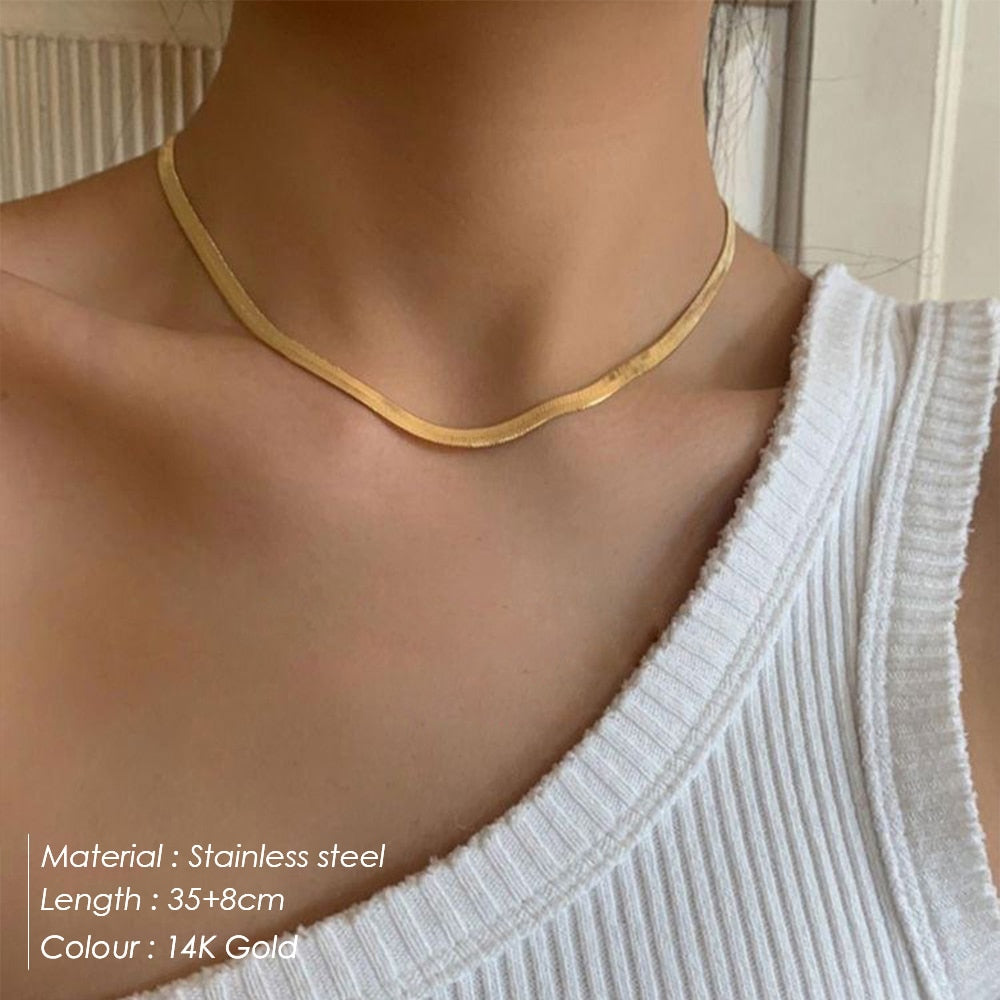 Collar de acero inoxidable dorado estético eManco, gargantilla de cadena de serpiente para mujer, collares para mujer, joyería al por mayor.
