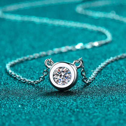 Collar KNOBSPIN de moissanita color D para mujer, joyería para fiesta de cumpleaños con baño de plata esterlina GRA 925 y oro blanco de 18 quilates.
