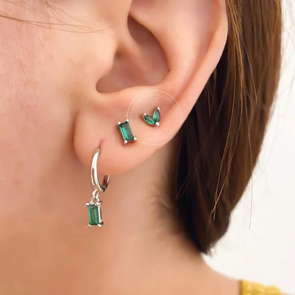 Pendientes de aro con forma de corazón y circonita verde en plata de ley 925 para mujer, delicados pendientes de botón, joyería de lujo, regalos.