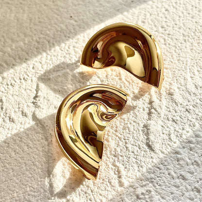 ENFASHION - Pendientes de clip con forma de oreja para mujer, color dorado, sin piercing, joyería de moda, Brincos E201200
