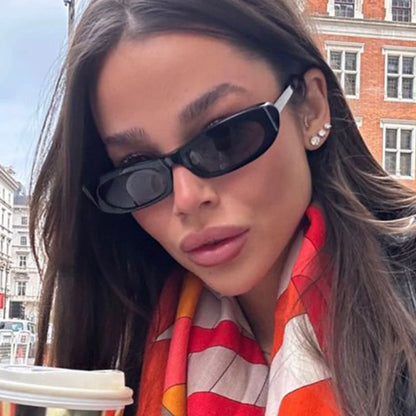 Gafas de sol ovaladas retro para mujer, montura pequeña negra, marca de moda, gafas de sol modernas con protección UV400 para mujer