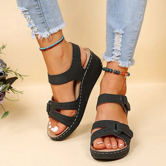 Sandalias de cuña de verano para mujer 2023, nuevas sandalias de playa antideslizantes de moda para mujer, sandalias de plataforma informales ligeras para mujer, tallas grandes