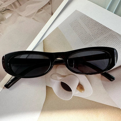 Gafas de sol ovaladas retro para mujer, montura pequeña negra, marca de moda, gafas de sol modernas con protección UV400 para mujer