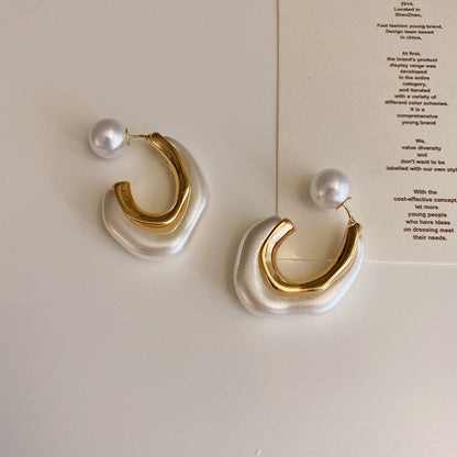 Compra rápida: nuevos pendientes de aro de resina transparente a la moda para mujeres y niñas, pendientes geométricos irregulares de metal acrílico, joyería de fiesta.