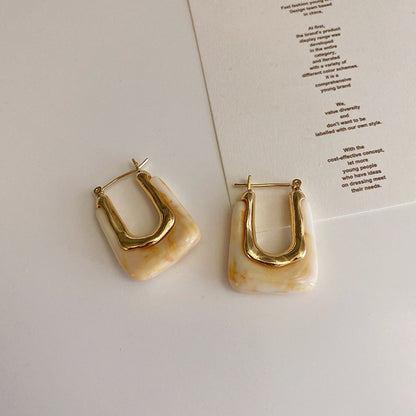 Compra rápida: nuevos pendientes de aro de resina transparente a la moda para mujeres y niñas, pendientes geométricos irregulares de metal acrílico, joyería de fiesta.