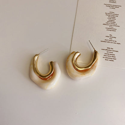 Compra rápida: nuevos pendientes de aro de resina transparente a la moda para mujeres y niñas, pendientes geométricos irregulares de metal acrílico, joyería de fiesta.