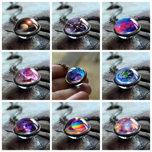 Collar con colgante de doble cara de galaxia y nebulosa (2019), joyería de planetas del universo, imagen artística de vidrio, collar llamativo hecho a mano.